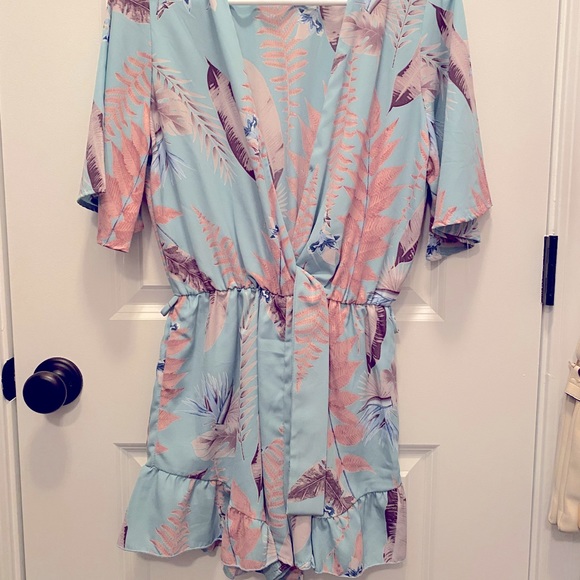 Floral romper - Picture 1 of 1